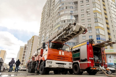 В Екатеринбурге самокат на зарядке вызвал пожар