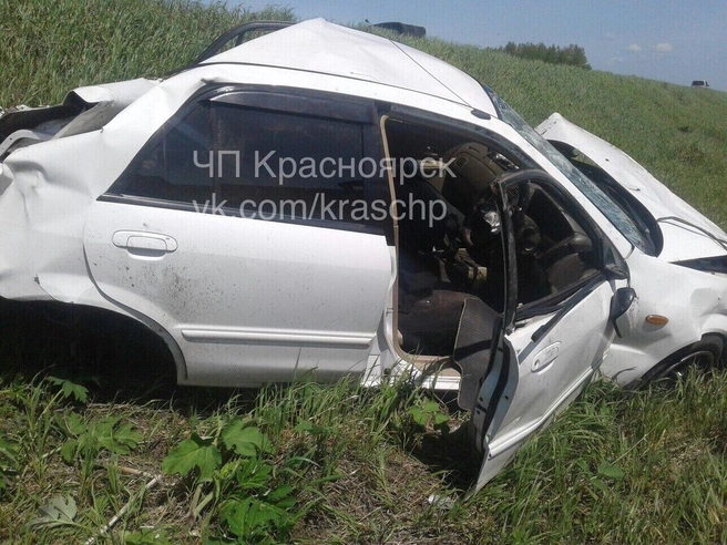 30-летний владелец авто был пьян и сказал, что сидел на пассажирском сиденье во время аварии