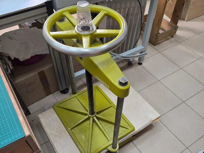 Малый пресс | Источник: Семен Коротов-Майбах / 164.RU