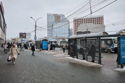 Транспортные трудности на площади Маркса в Новосибирске