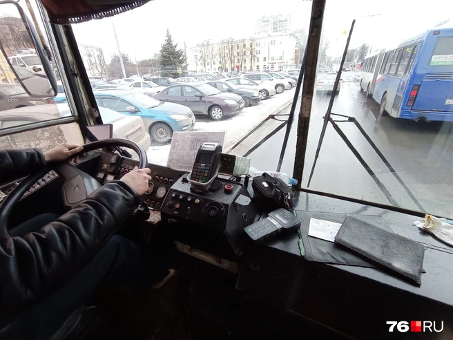 Водители троллейбусов говорят, что соблюдать расписание, работая по новым правилам, невозможно | Источник: Михаил Контуев