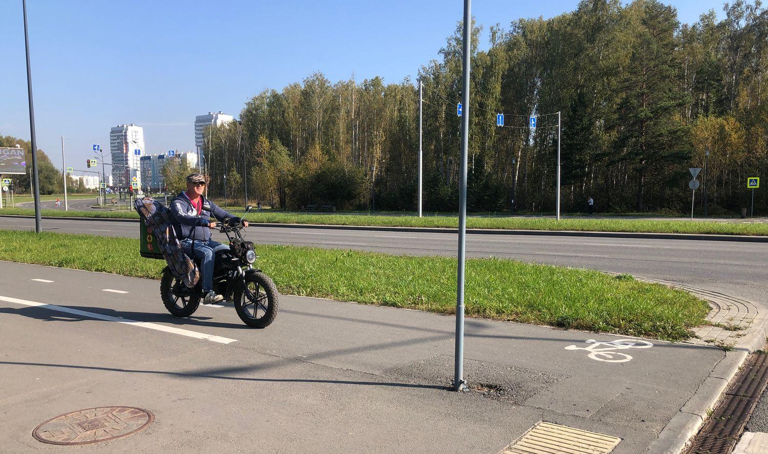 «Раньше мы были как бомжи в городе». Обсуждаем новые велодорожки на Кашириных — мнение пользователя