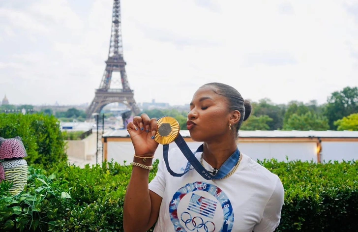 «Никто не хотел видеть на пьедестале трех красивых темнокожих женщин»: Гимнастку Джордан Чайлз лишили медали Олимпиады по причине расизма | Источник: Jordan Chiles