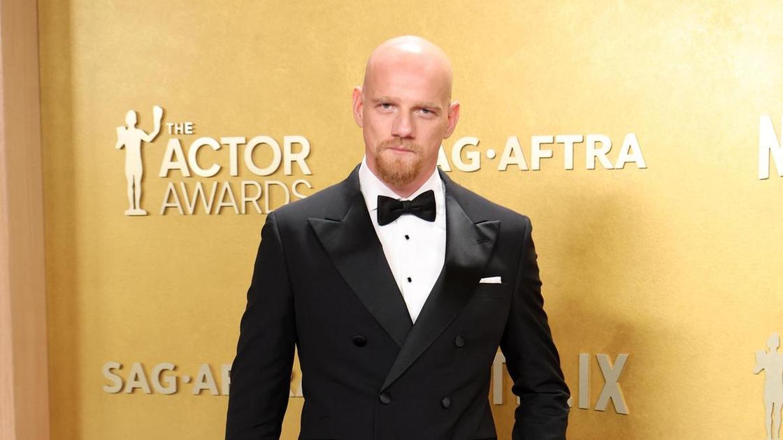 Ну наш! Юрий Колокольников блистает на Actor Awards