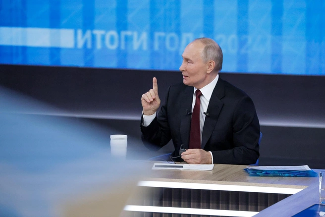 «Техосмотр проходим регулярно». Путин рассказал, как часто проверяет здоровье | Источник: Артём Устюжанин / MSK1.RU