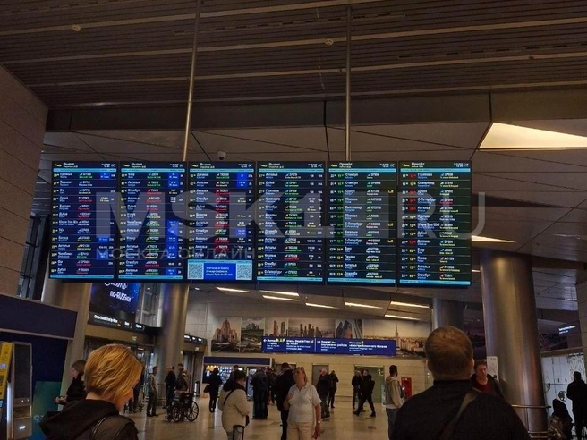 Из Москвы не могут улететь пассажиры, которые ждут больше 10 часов | Источник: Софья Рябикина / MSK1.RU