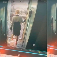 Не пустила покурить: пассажир вытолкнул проводницу из поезда Челябинск–Петербург — видео