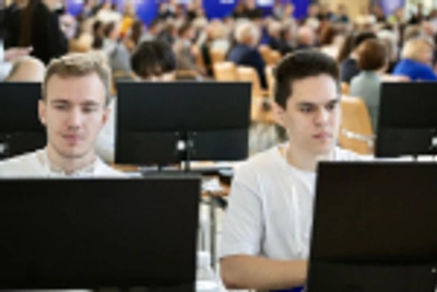 Николаев ознакомился с работой Центра наблюдения