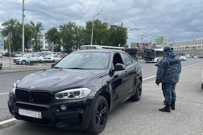 Судебные приставы и ГИБДД провели рейд в Уфе