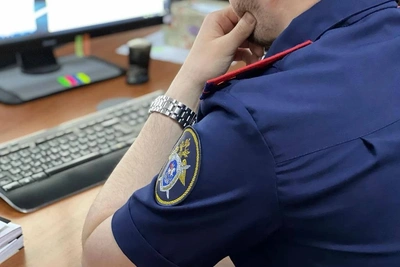 В Махачкале завели дело за грабеж телефона у подростка