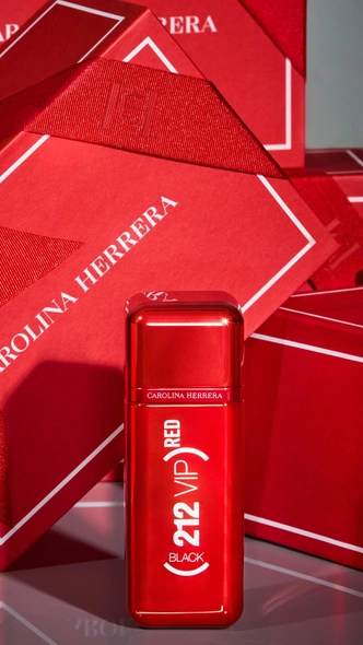 Аромат дня: (212) RED VIP от Carolina Herrera