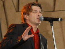 Лева Би-2*: «Вайкуле сказала, что не будет петь „Мой рок-н-ролл“, потому что это пела Чичерина»