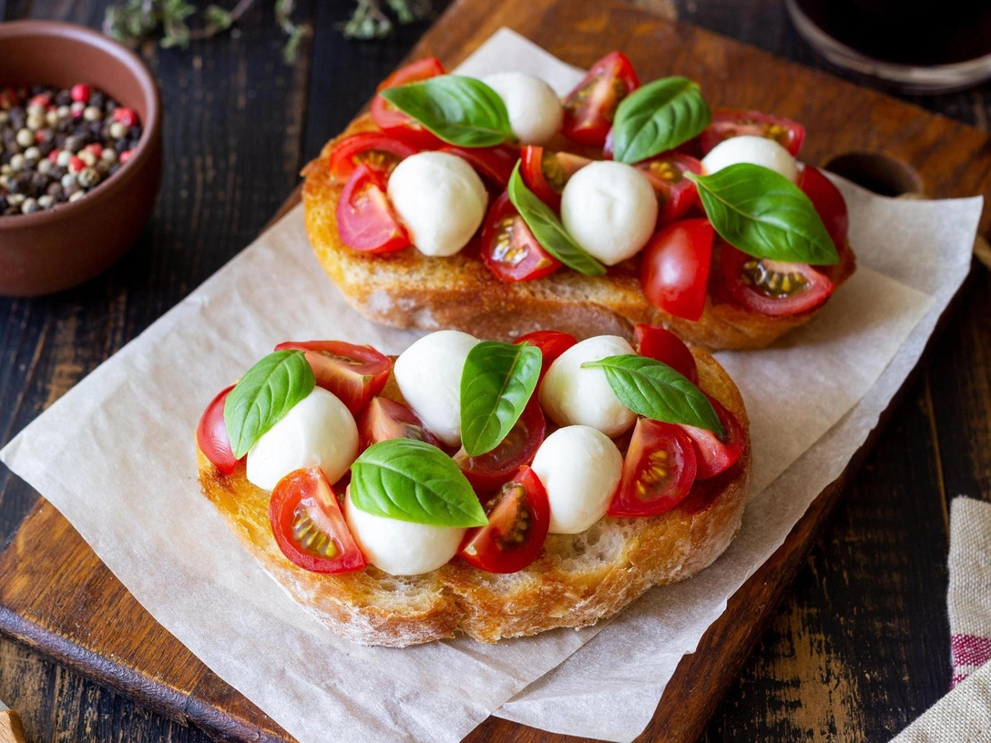 Ешьте и улыбайтесь: какие молочные продукты сделают вас счастливее (плюс рецепты) | marieclaire.ru