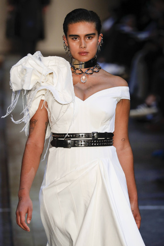 Alexander McQueen осень-зима 2019/20