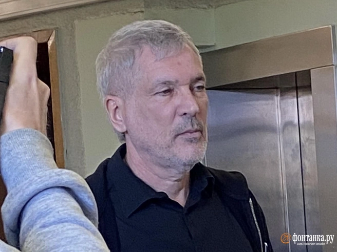 Дело экс-директора частной скорой Coris Авербаха может вернуться прокурору. Вопросы к должностям, законам и переводчикам | Источник: Надежда Мазакина / «Фонтанка.ру»