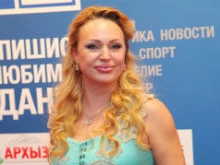 Алла Довлатова пожаловалась на лишний вес