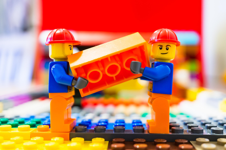 «Самоскрепляющиеся кубики»: как конструктор Lego покорил мир