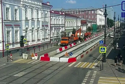У пермской мэрии перекрыли движение из-за ремонта канализации
