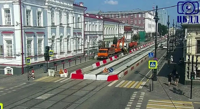 Дорогу перекрыли на стороне у мэрии Перми и Института культуры | Источник: Дорожная обстановка Перми и края / Max