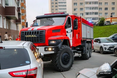 Автомобили во дворах — угроза для жизни и спасения