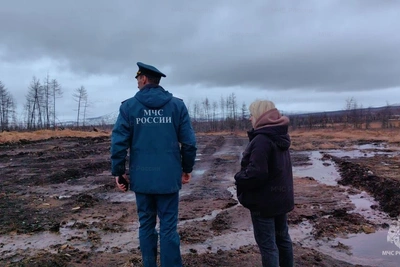 МЧС проверяет минерализованные полосы в Магадане