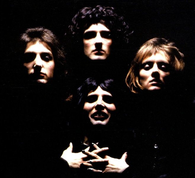 История легендарной обложки альбома Queen II и фотографии, обложкой не ставшие