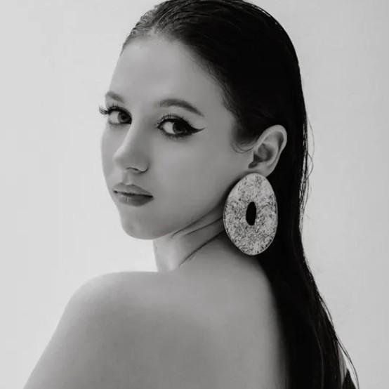 Душили в машине, затем спокойно пошли в бар: кадры убийства 23-летней Яны Легкодимовой