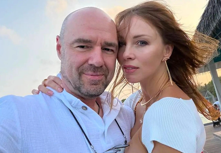 Полина Диброва и Роман Товстик | www.starhit.ru