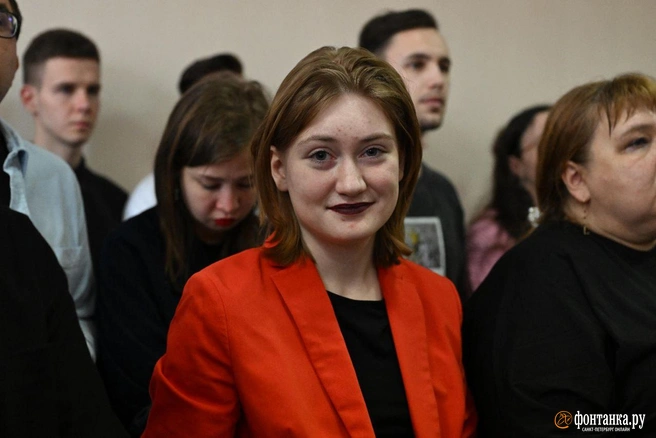 19-летнюю Дарью Козыреву осудили почти на три года колонии за дискредитацию армии | Источник: Андрей Бок / «Фонтанка.ру»