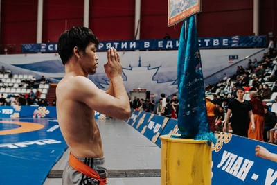 Турнир борьбы в Бурятии посвящен богине Белая Тара и Президенту