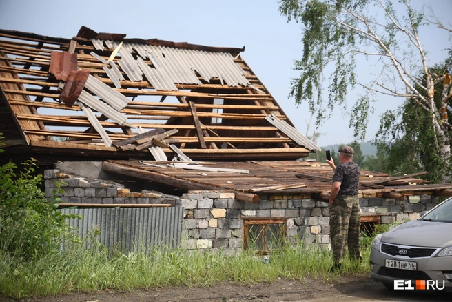 В местном ДК собирают гуманитарную помощь для пострадавших семей | Источник: Владислав Лоншаков / E1.RU