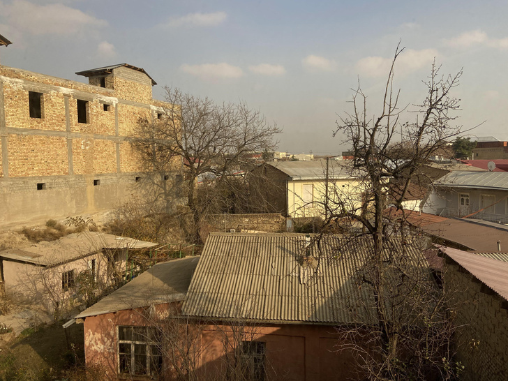 Плов по расписанию и безбородые лица: чем удивляет россиян современный Ташкент?