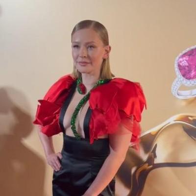 Пересильд в платье розы, кошка Климова с открытой спиной, Эрнст с закрашенными бровями: яркие образы на «Золотом орле»