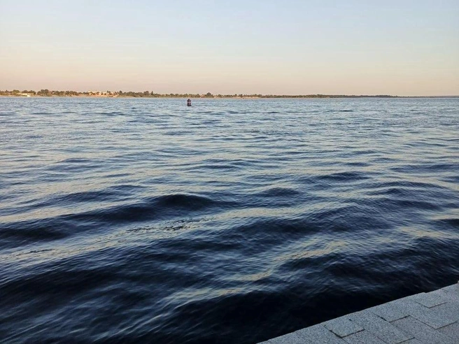 Опусти ладони в воды Волги | Источник: читатель V1.RU