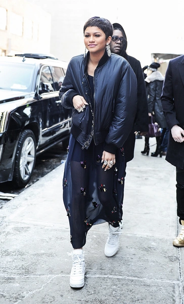 Зендая на показе DKNY | Источник: gettyimages.com
