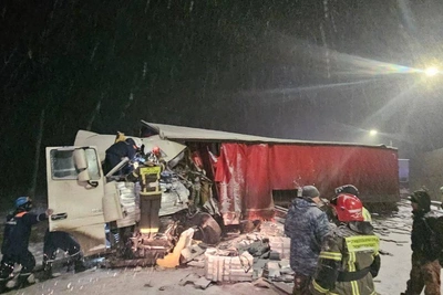 Смертельная авария на трассе Р-402: четыре фуры и легковушка