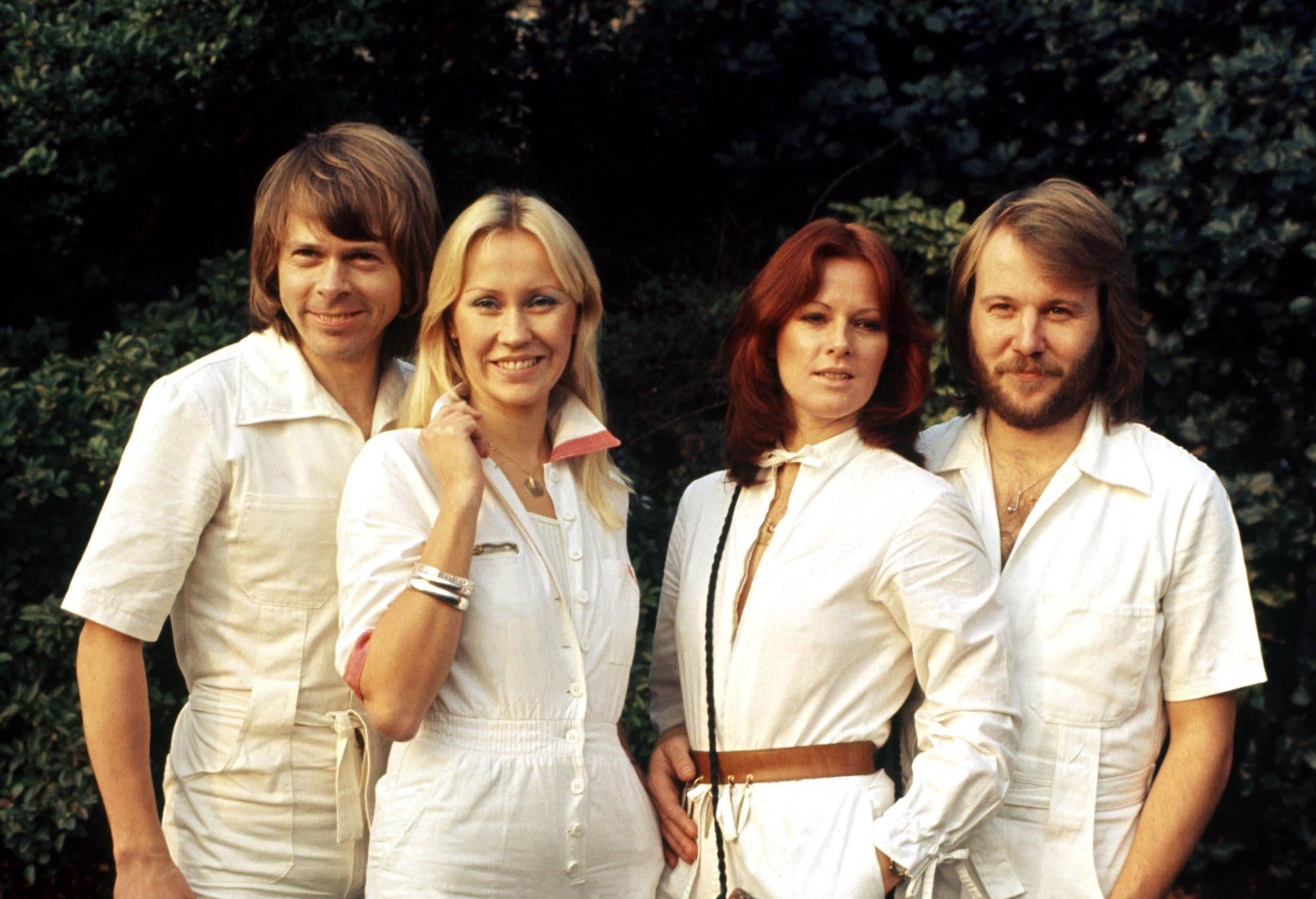 Фото: группа ABBA вышла в свет вместе впервые за 36 лет - Российская газета