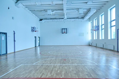 Казанского физрука обвинили в домогательствах к школьнице