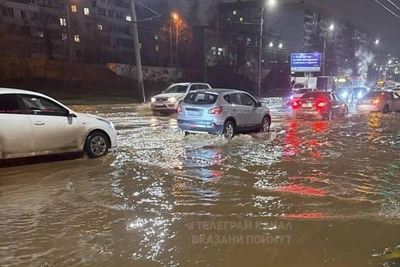 Троллейбусы остановились из-за потопа на Фучика в Казани