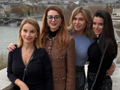 От мужа — бриллианты, от Сердюкова — комплименты: Орлова отметила 48-летие в Париже