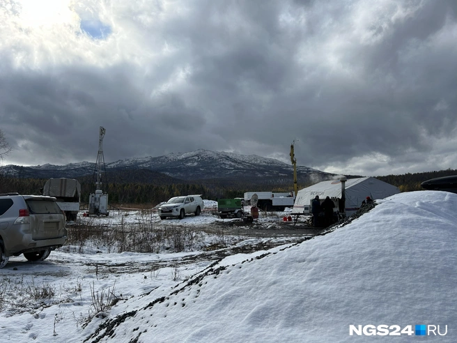 В сторону гор лежал маршрут семьи | Источник: Алексей Тайганавт / NGS24.RU