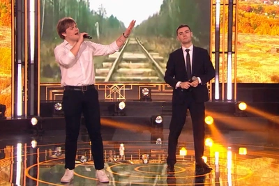 Красноярцы спели на шоу Малахова «Еду я на родину»