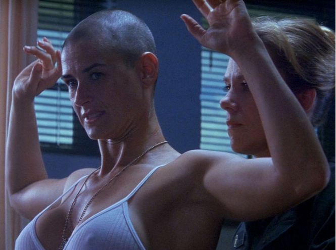 Тренировка Сексуальной Деми Мур – Солдат Джейн (1997)