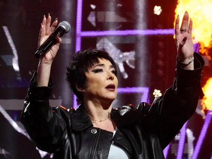 «Он не пил! Откуда цирроз печени?»: Лолита шокирована внезапной смертью своего племянника Антона Штейна