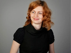 «Уже 10 лет на груди всегда младенец»: как выглядела мама Алисы Тепляковой до рождения семерых детей