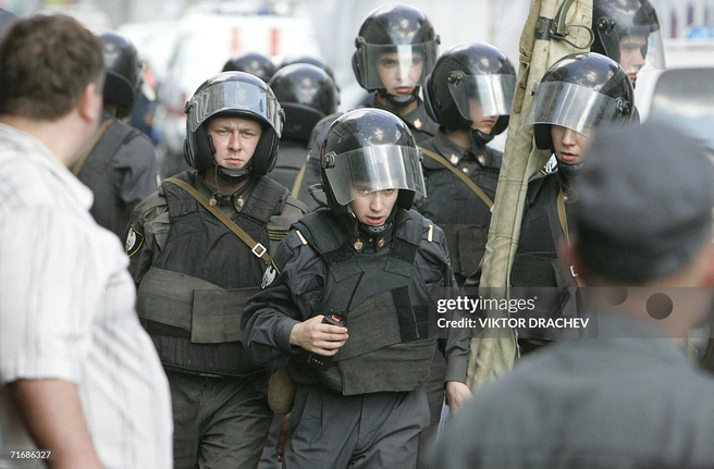 Силовики оцепили рынок | Источник: VIKTOR DRACHEV / Getty Images