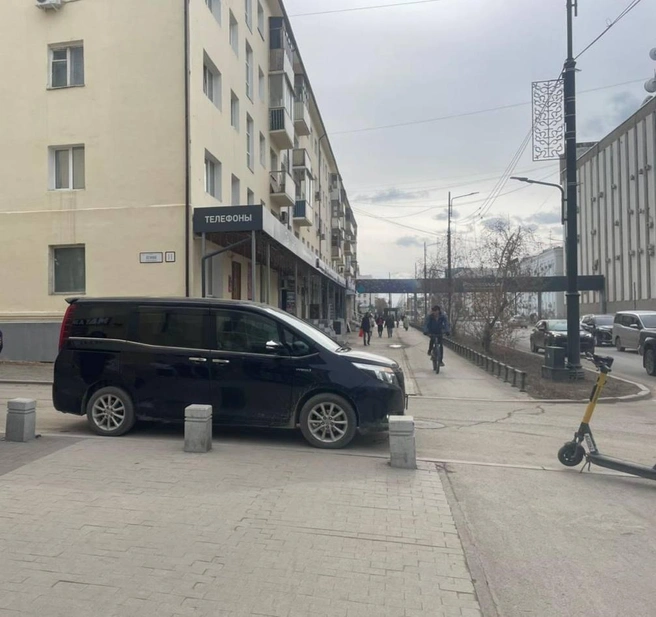 Авария произошла в центре города | Источник: Столичная госавтоинспекция / t.me