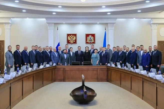 По мнению самих слушателей кадровой программы, участие в проекте стало для каждого из них своего рода точкой роста, стартом для будущей трудовой деятельности | Источник: пресс-служба губернатора и правительства Архангельской области