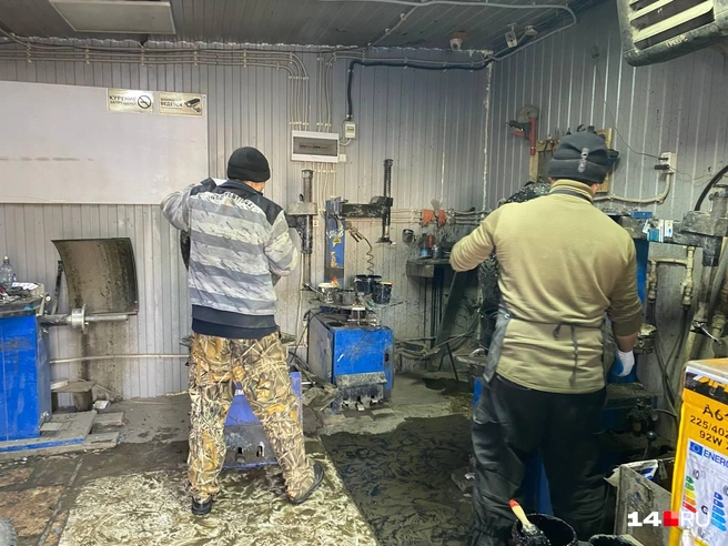 Работникам разговаривать некогда | Источник: Надежда Ефимова / 14.RU