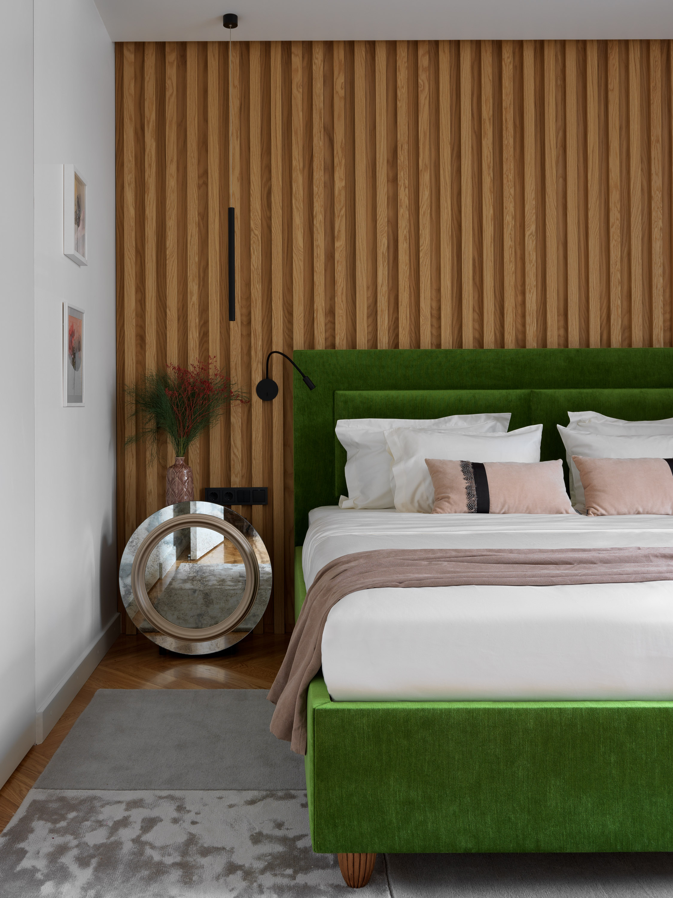 Дизайн спальни с деревянной отделкой